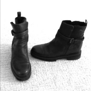 Vince Claudia Black Bootie